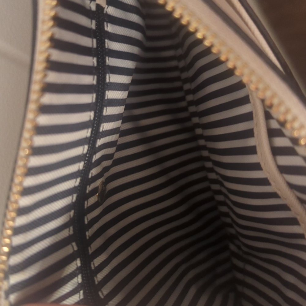Kate Spade Cameron Street Tenley Crossbody, Color-Cream EUC - Picture 3 of 8